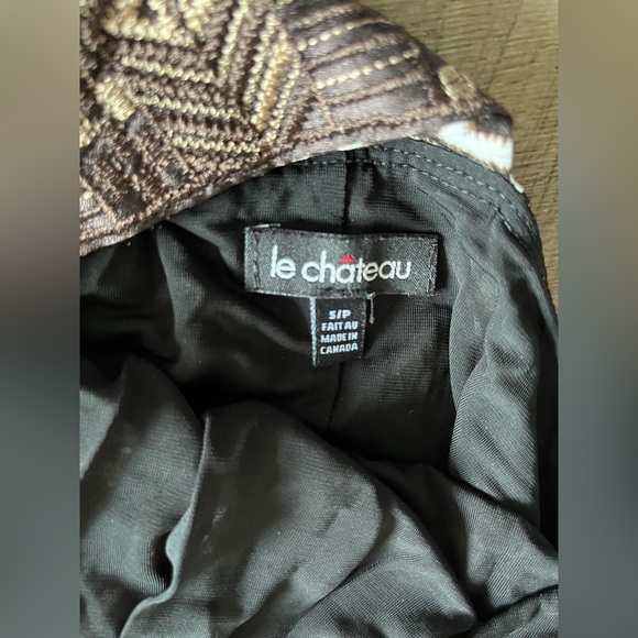 Le Chateau Black and White Geometric Halter Top - Picture 4 of 4